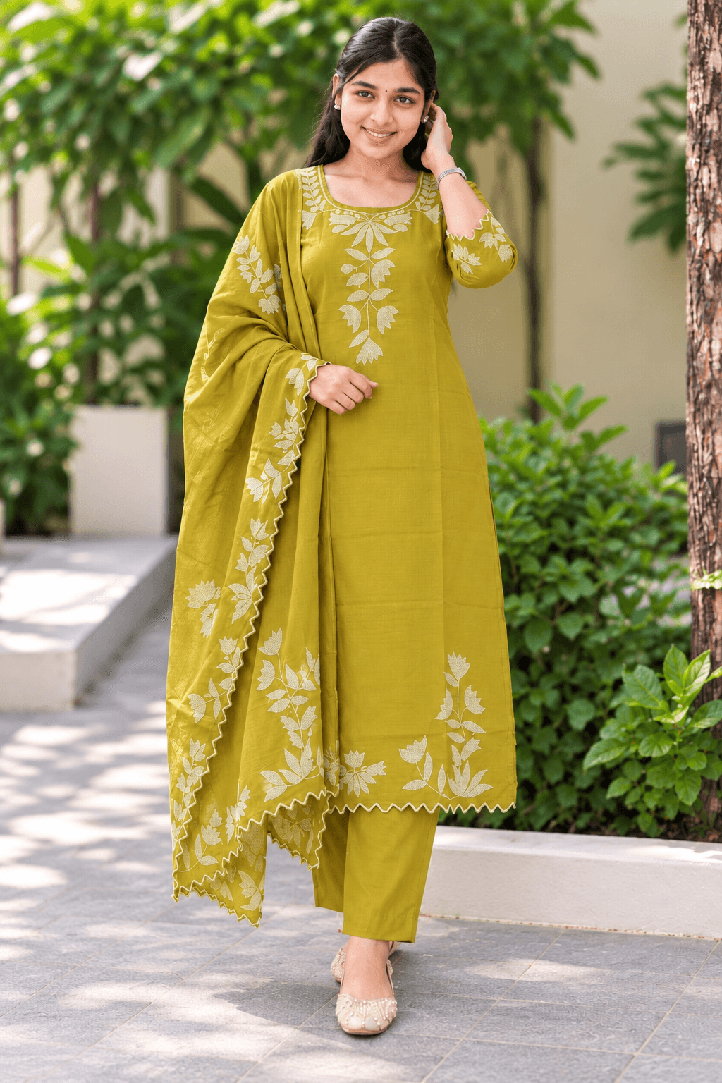 Olive Green Chinnon 3-Piece Kurti Set in Olive Green