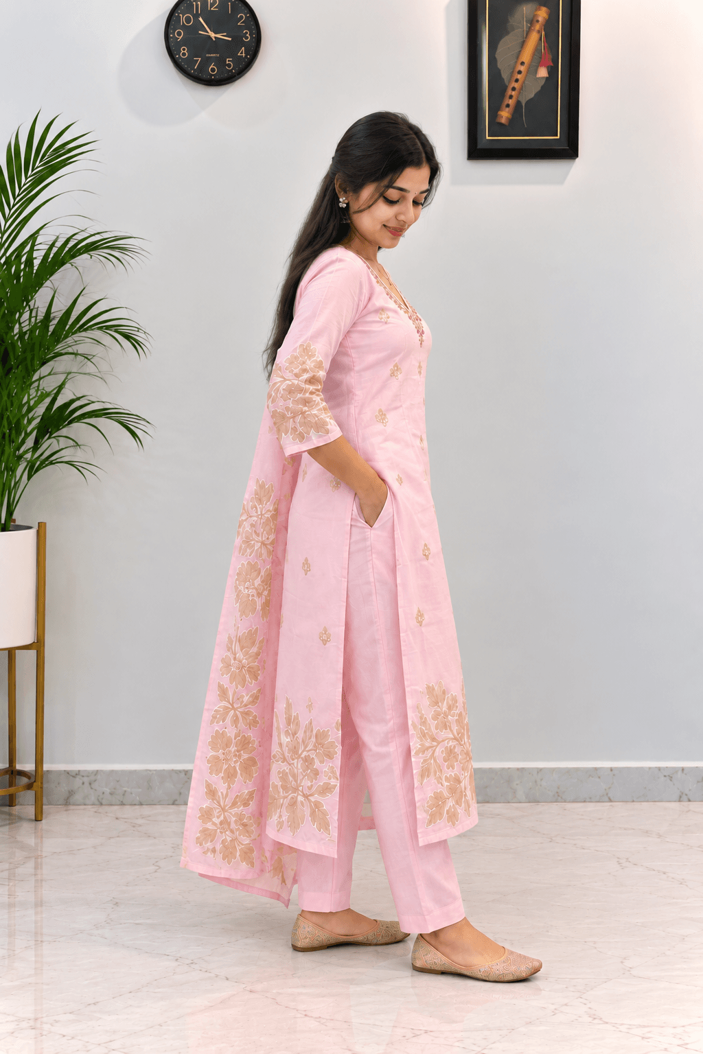 Pastel Pink Shimmer 3-Piece Kurti Set in Pastel Pink