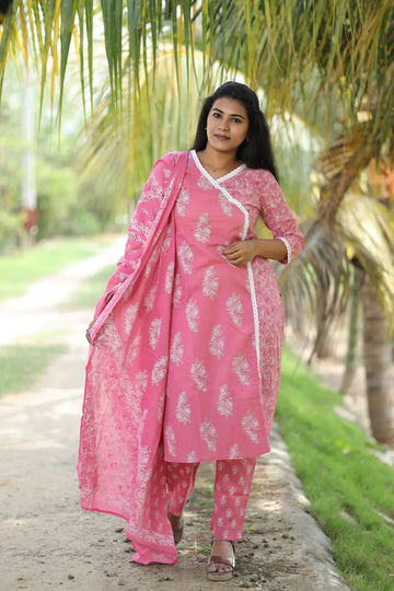 Gulab Grace Kurti Set with Dupatta