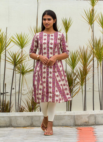 Tradiva Stripes Kurti